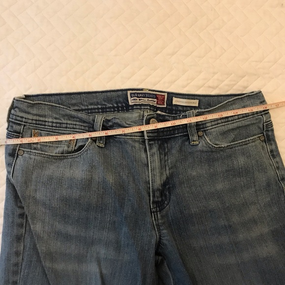 Old Navy Jean Capris - sz 8 - Picture 4 of 6